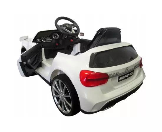 Masinuta electrica cu telecomanda, roti EVA, scaun piele Mercedes GLA45 - Alb Masinuta electrica cu telecomanda, roti EVA, scaun piele Mercedes GLA45 - Alb