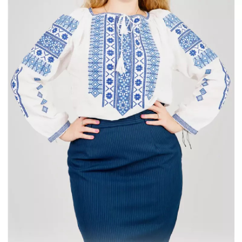 Bluza Tip Ie Alba cu Motiv Floral Albastru - BMG81