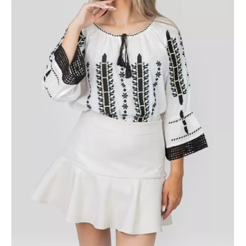 Bluza Tip Ie Traditionala Alba cu Motiv Geometric Negru de Dama - IMS63