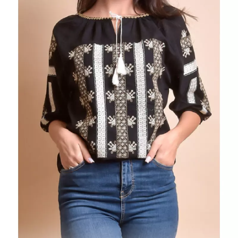 Bluza neagra cu motiv geometric auriu - BMG127