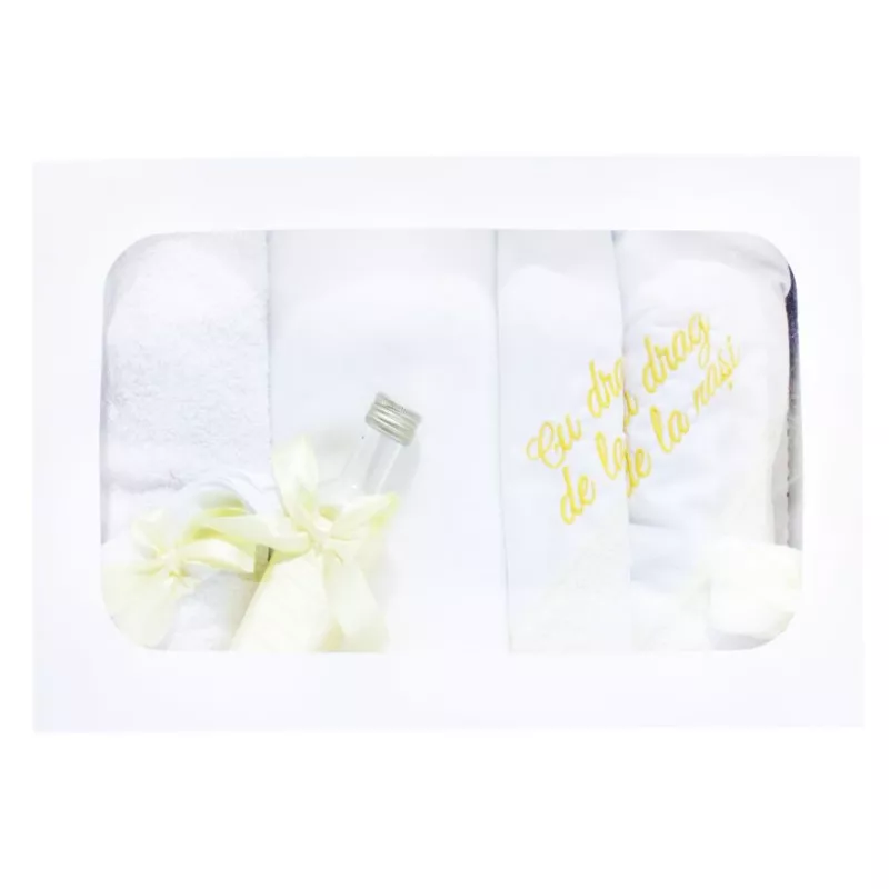 Trusou Botez cu 7 piese personalizat cu broderie - 