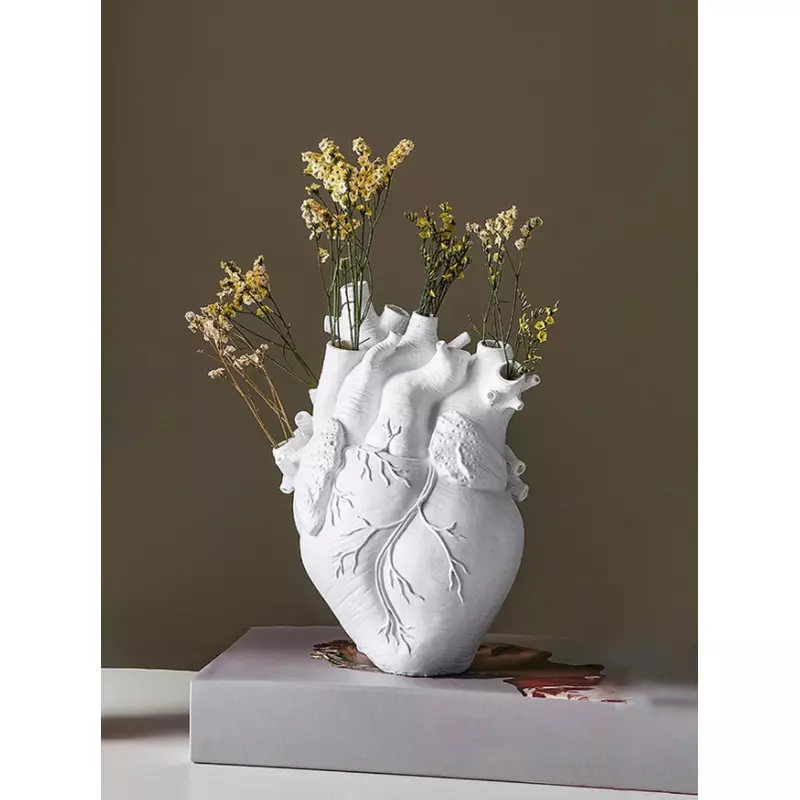 Vaza Decorativa în forma de Inima, Alba, 17x13cm - 58353