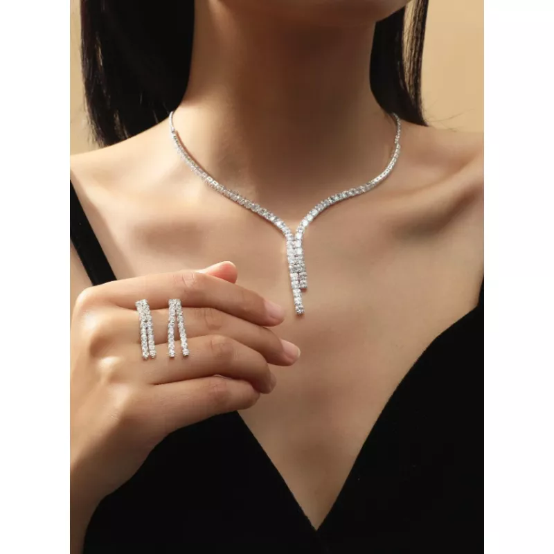 Set Colier si Cercei cu Strasuri din Zirconiu, Argintiu - 16714