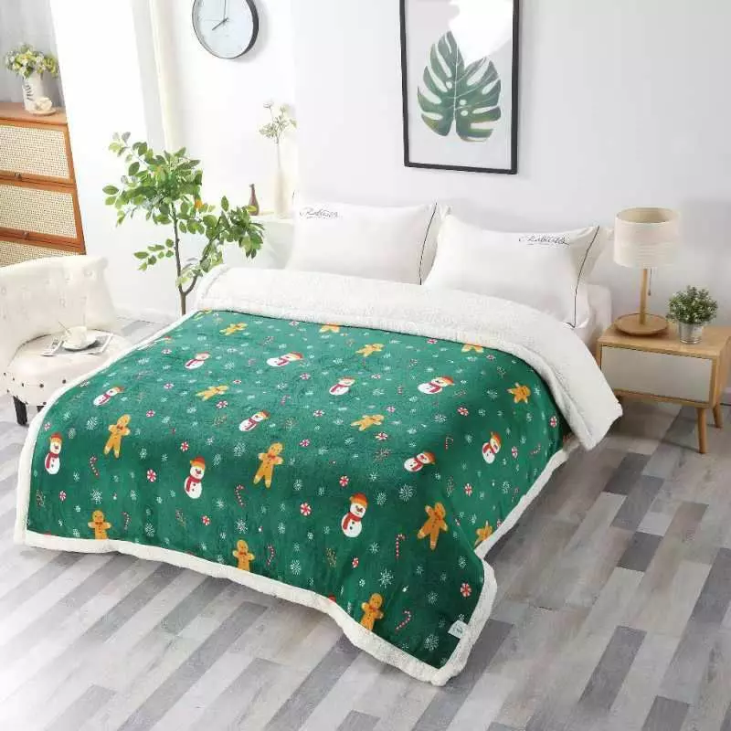 Patura Cocolino cu Blanita, Model de Craciun 200x230, Verde cu Om de Zapada - SUZ29
