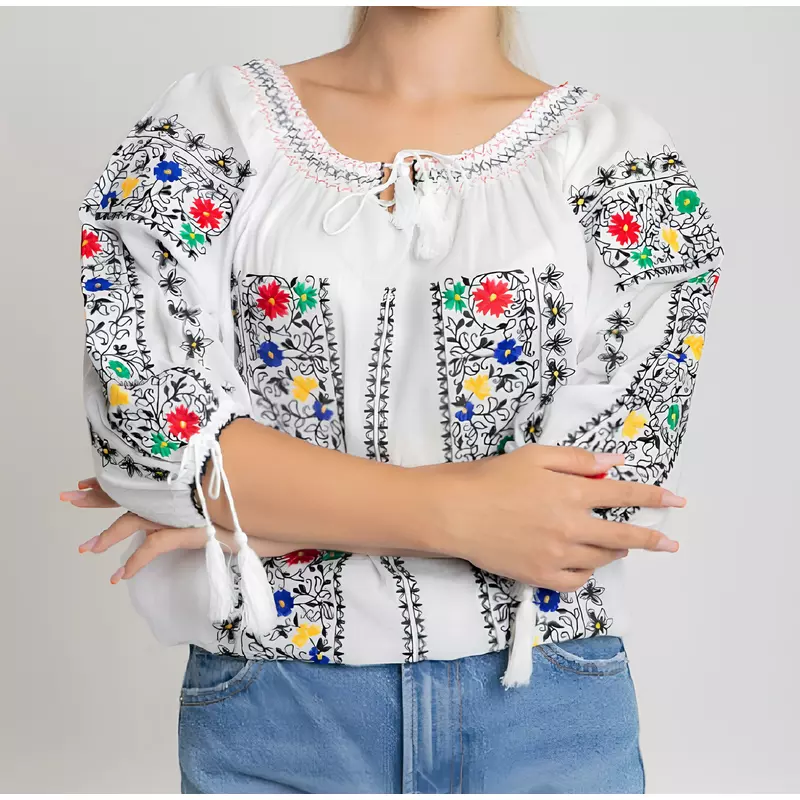 Bluza Tip Ie Traditionala Alba cu Motiv Floral Multicolor de Dama - IMS106