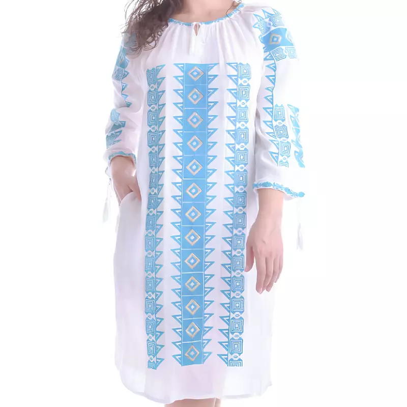 Rochie Traditionala Dreapta Alba cu Motiv Geometric Albastru - RTM17
