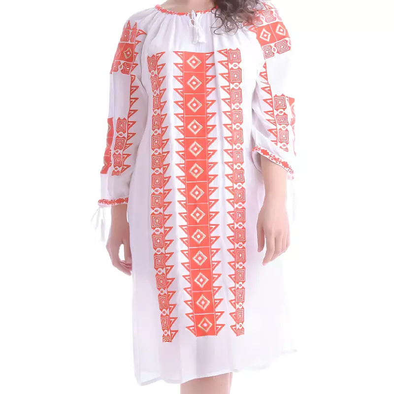 Rochie Traditionala Dreapta Alba cu Motiv Geometric Rosu - RTM19