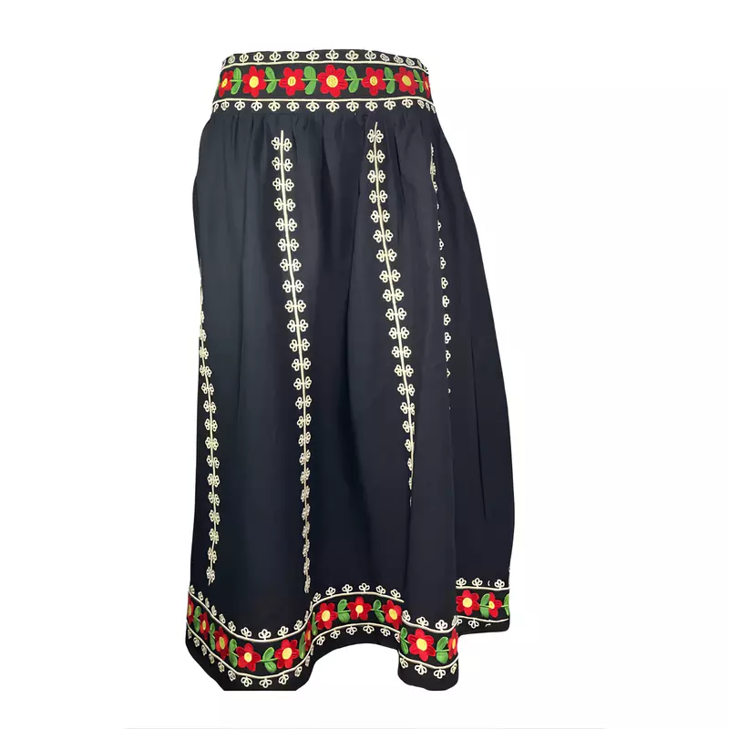 Fusta Traditionala Neagra cu Broderie Florala Rosie - FTSF11