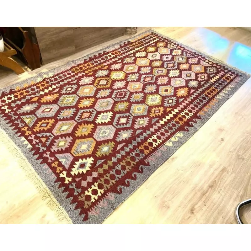 Covoras Tradational Rosu,  100x200cm - CROM41