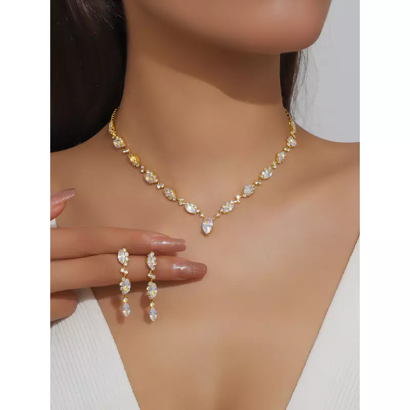 Set Cercei si Colier, cu Zirconiu,  Auriu - 075555