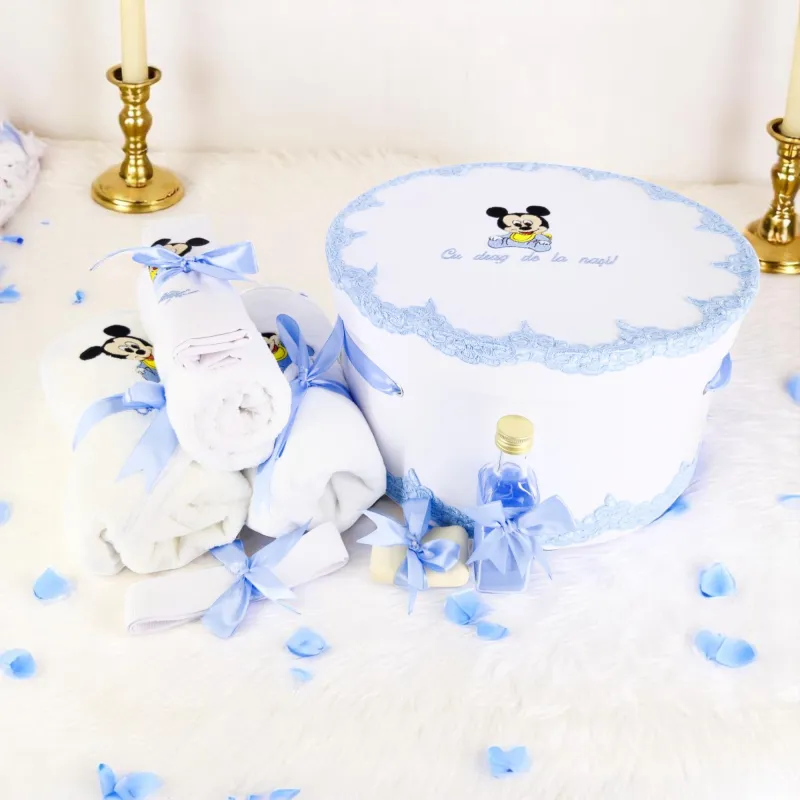Trusou Botez cu 8 Piese Brodat, Mikey Mouse, Culoare Albatru Deschis - TB267