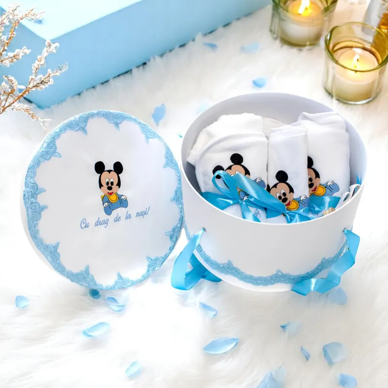 Trusou Botez cu 8 Piese Brodat, Mikey Mouse, Culoare Albastru Electric - TB27