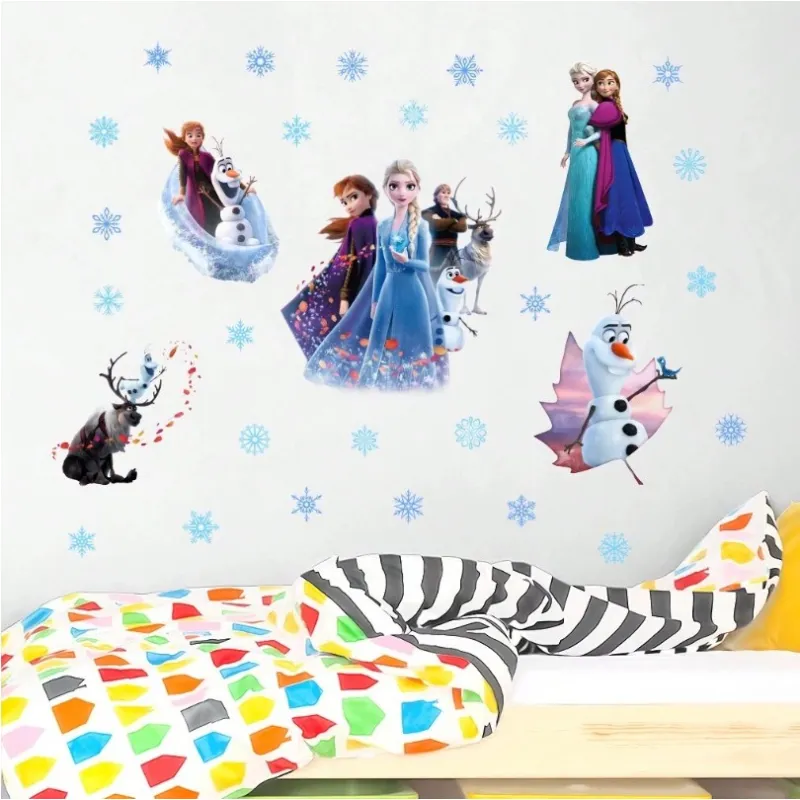 Sticker Perete Frozen - Elsa, Ana si prietenii - 30x40 cm