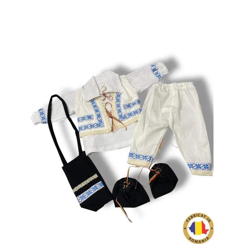 Costum traditional pentru baietei - cu ciupici si gentuta