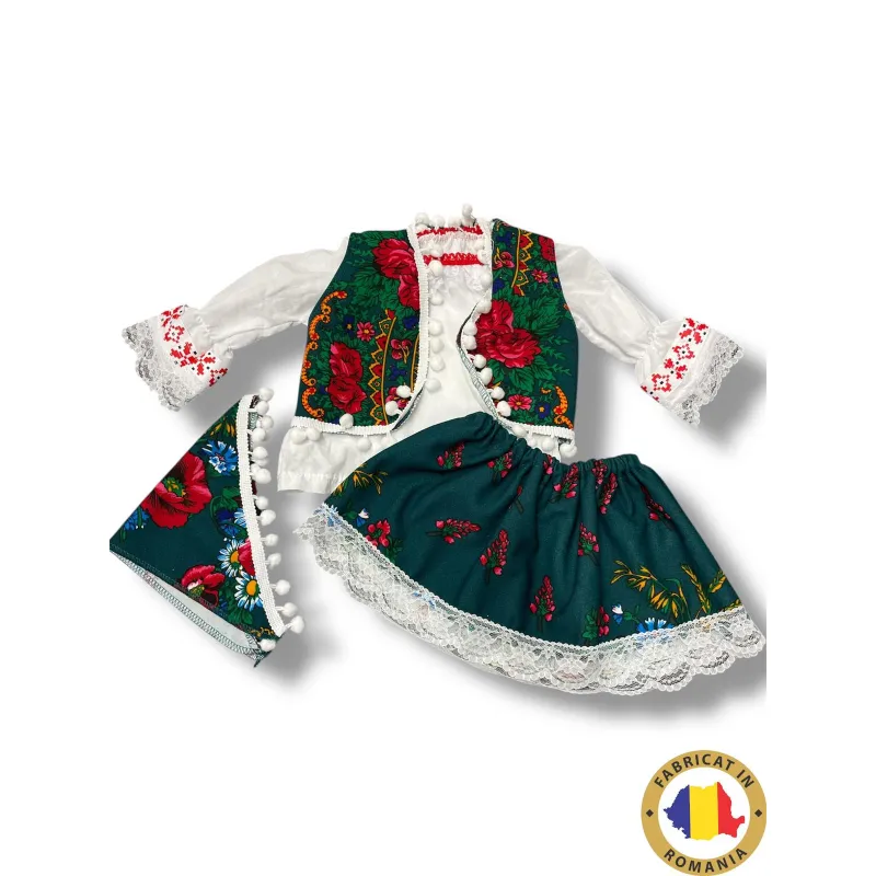 ​Costum tradițional fetițe – model verde cu motive florale
