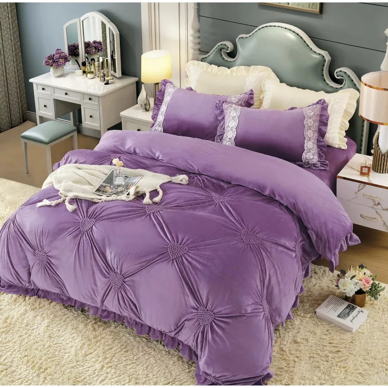 Lenjerie de Pat, din Catifea cu Broderie pentru Pat Dublu, 4 Piese,  Lila - JO721