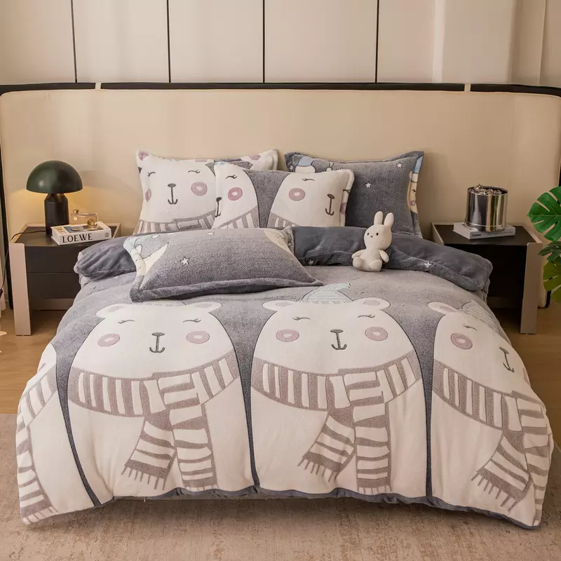 Lenjerie Cocolino 4 Piese Pentru Pat Dublu cu Elastic- JO288 Urs Polar